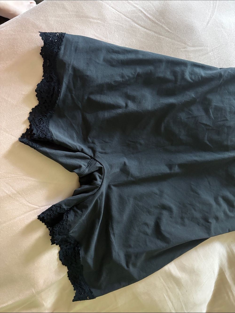 SKIMS fits everybody Black Lace-Trim Bodysuit - Picture 5 of 6